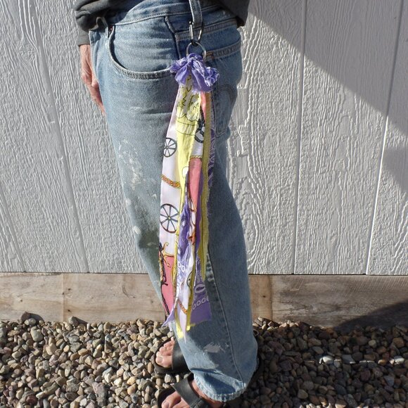 Hand Crafted Clip On Textile Swag - Picture 2 of 7